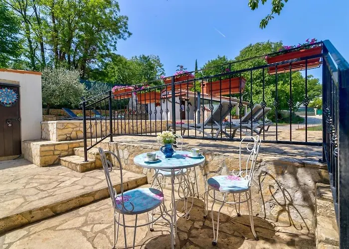 Piccola Casa - A Little Paradise