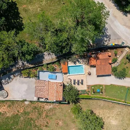 Nyaraló Piccola Casa - A Little Paradise Kršan